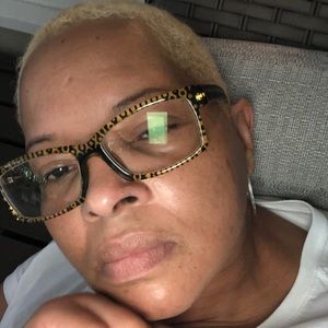 Meet your Posher, Pamela